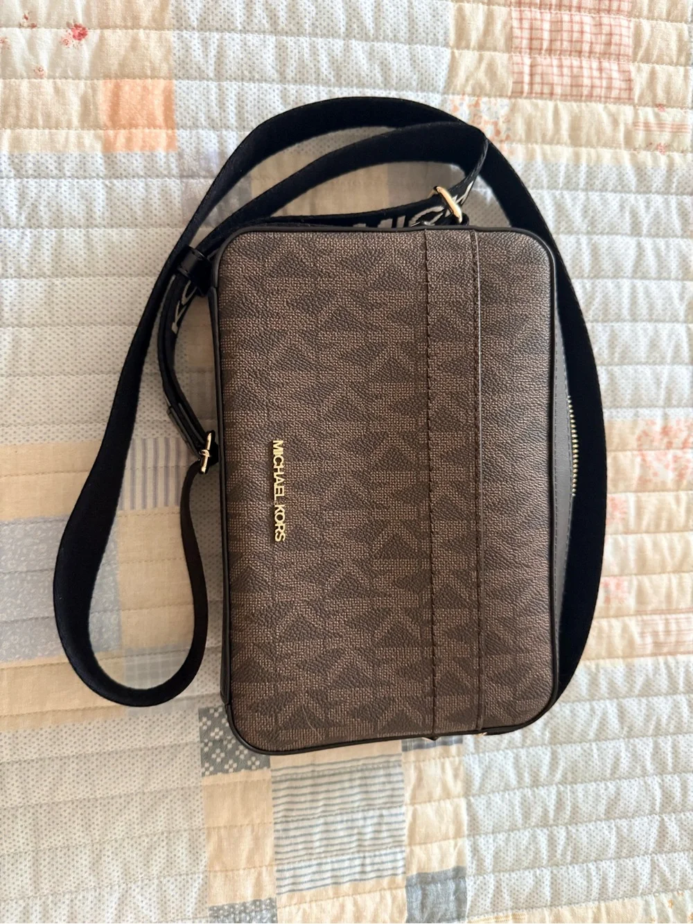 Michael Kors crossbody purse